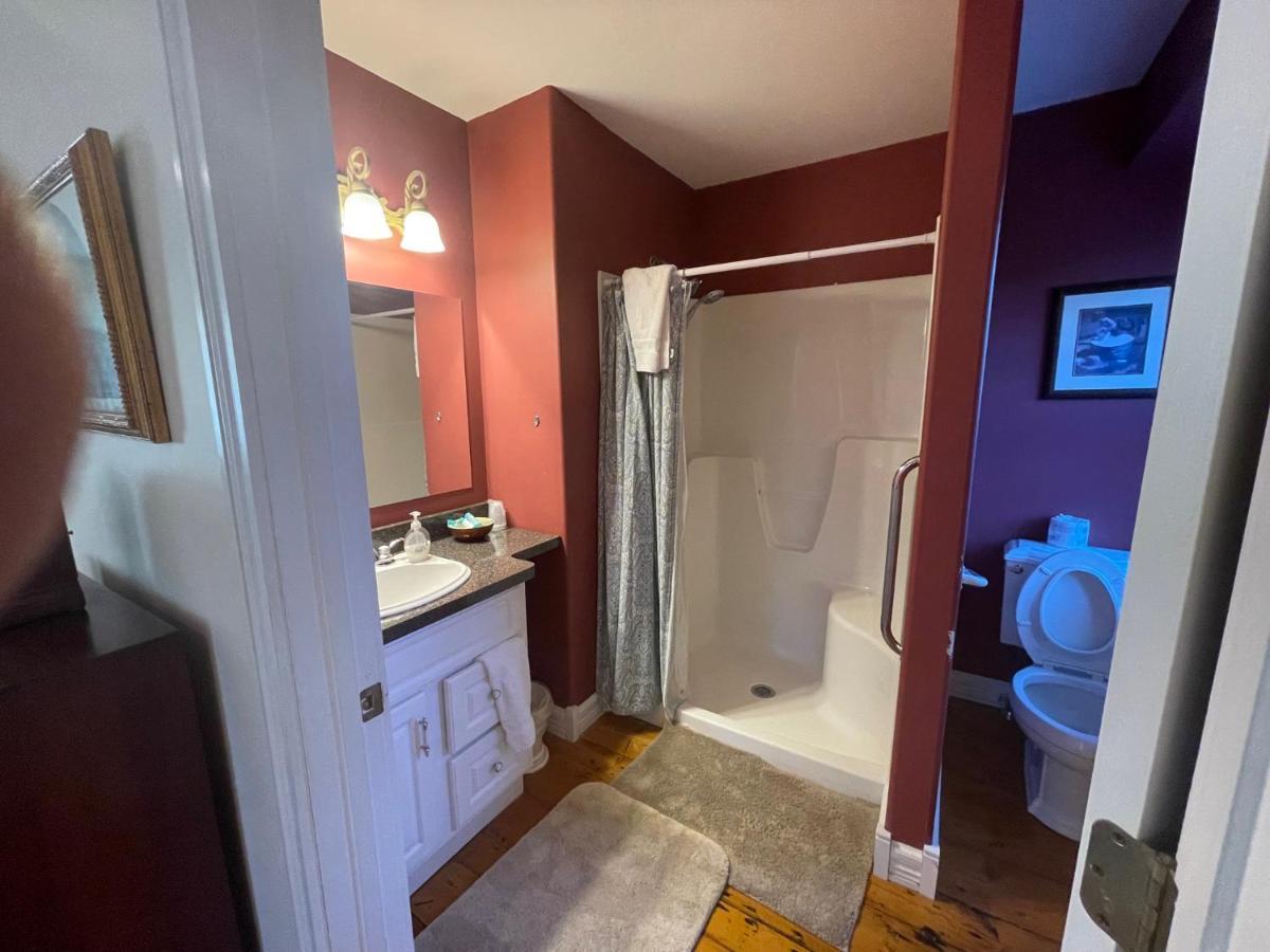 Dodds Brick House Bed & Breakfast North Hero Bagian luar foto