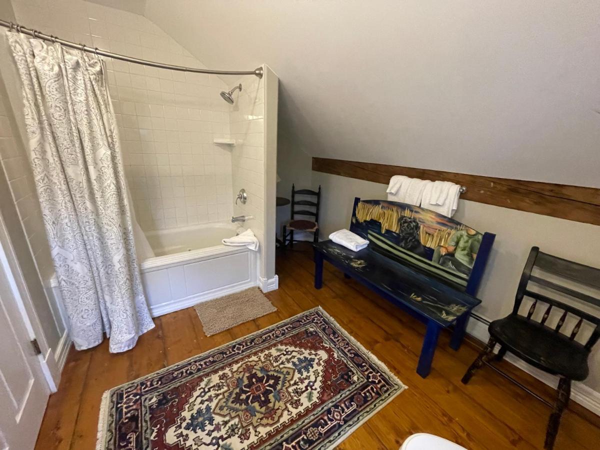 Dodds Brick House Bed & Breakfast North Hero Bagian luar foto