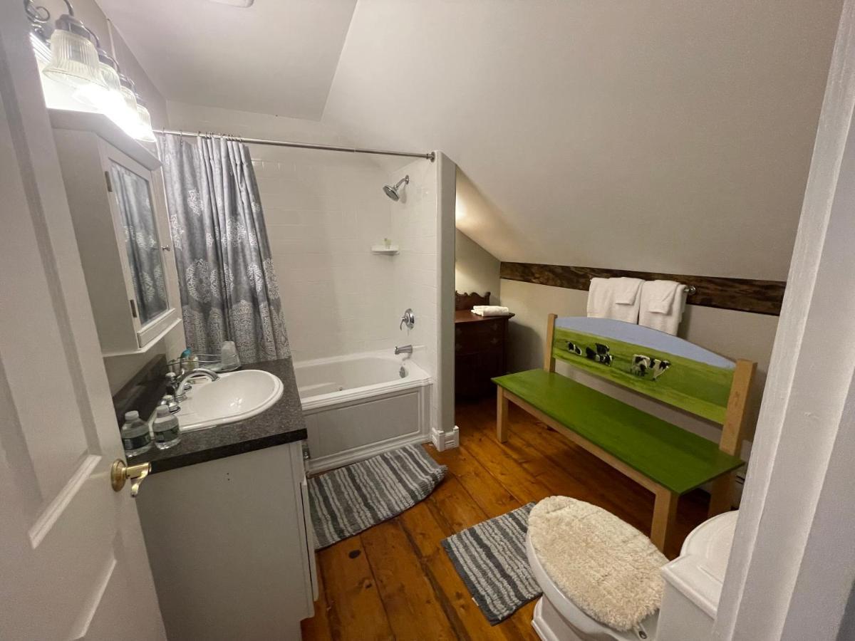 Dodds Brick House Bed & Breakfast North Hero Bagian luar foto